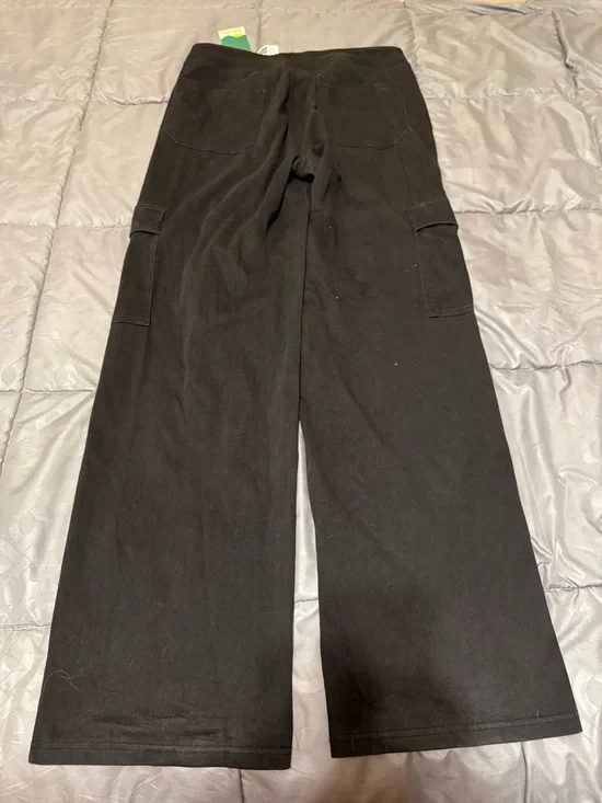 Halara Black Cargo Pants - Classic Wide Leg - Picture 3 of 5